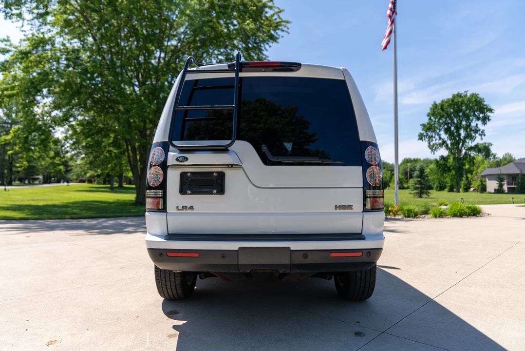 2015 Land Rover Discovery 4th Gen - Image 25 of 31