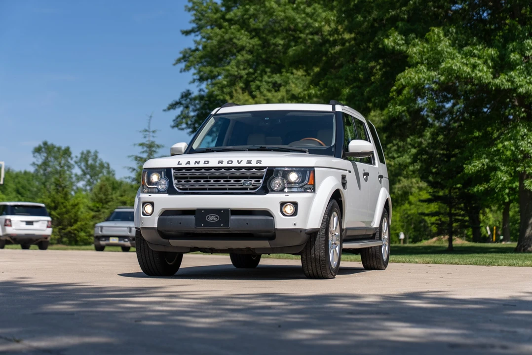 2015 Land Rover Discovery 4th Gen - Image 8 of 31