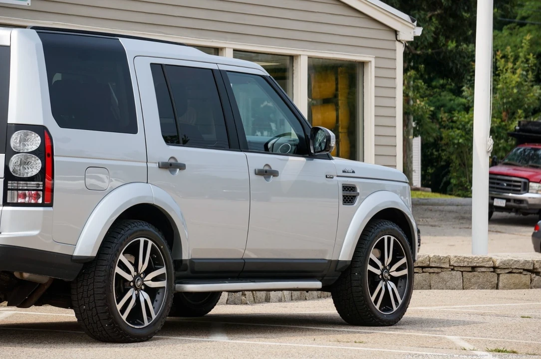2015 Land Rover Discovery 4th Gen - Image 4 of 21