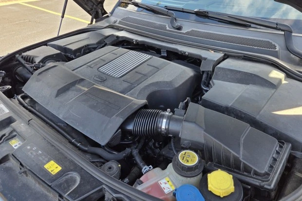 2015 Land Rover Discovery 4th Gen - Image 6 of 7