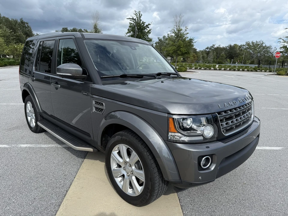 2015 Land Rover Discovery 4th Gen - Image 2 of 31