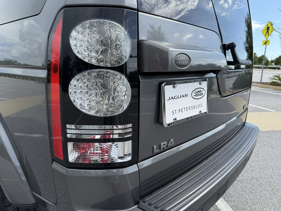2015 Land Rover Discovery 4th Gen - Image 25 of 31