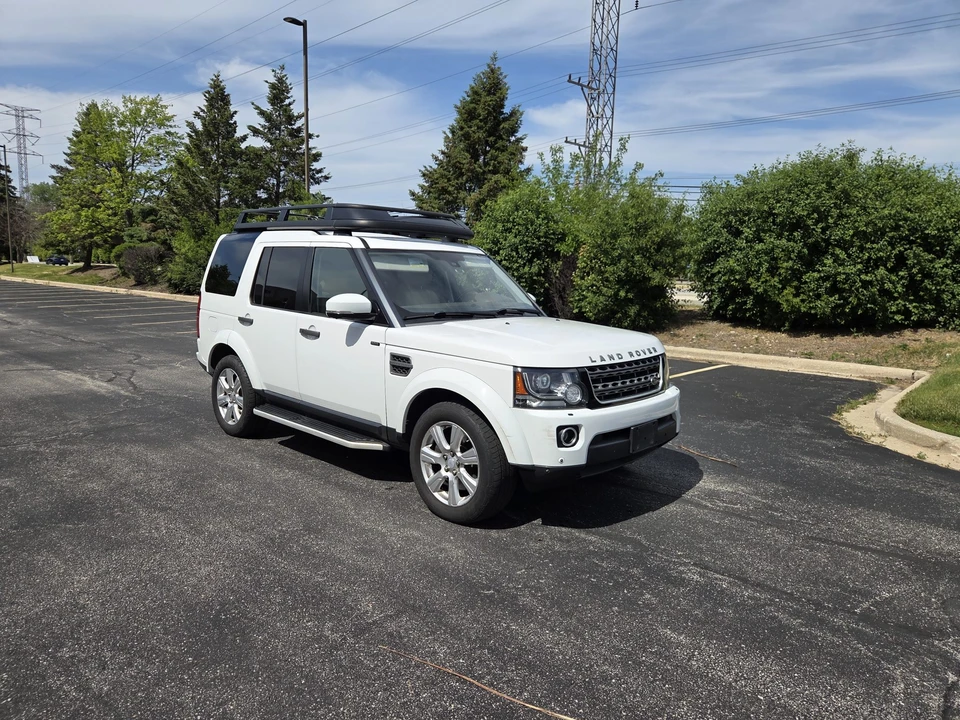 2015 Land Rover Discovery 4th Gen - Image 17 of 31