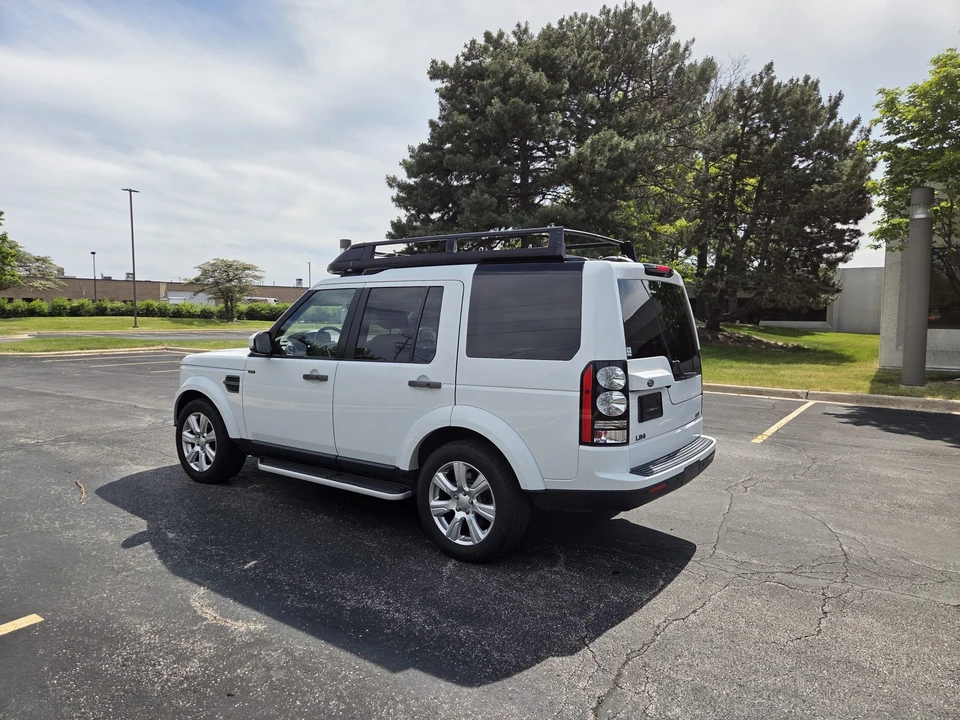 2015 Land Rover Discovery 4th Gen - Image 10 of 31