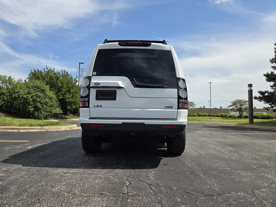 2015 Land Rover Discovery 4th Gen - Image 14 of 31