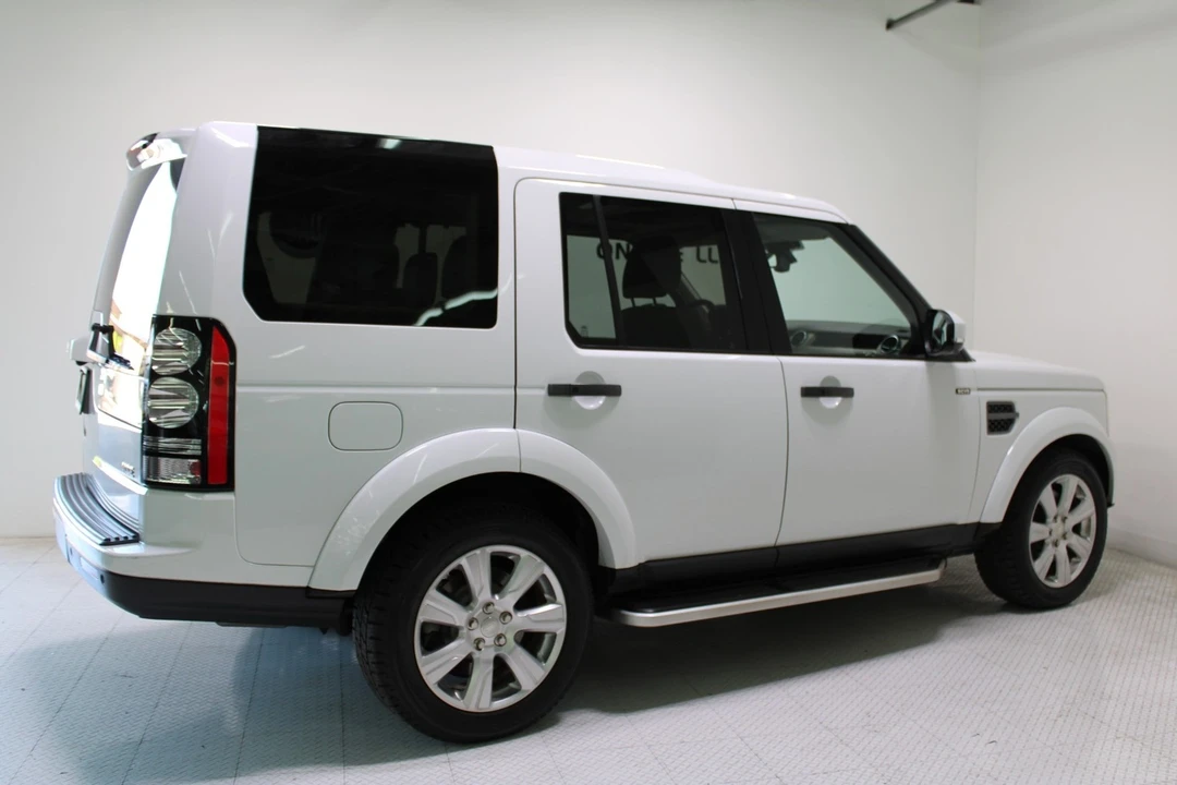 2015 Land Rover Discovery 4th Gen - Image 9 of 21