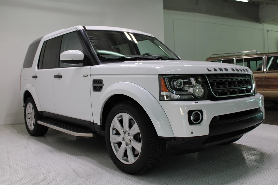 2015 Land Rover Discovery 4th Gen - Image 10 of 21