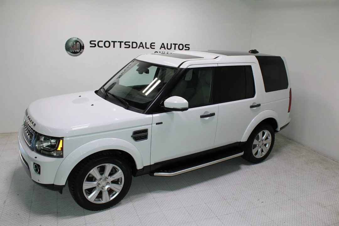 2015 Land Rover Discovery 4th Gen - Image 19 of 21
