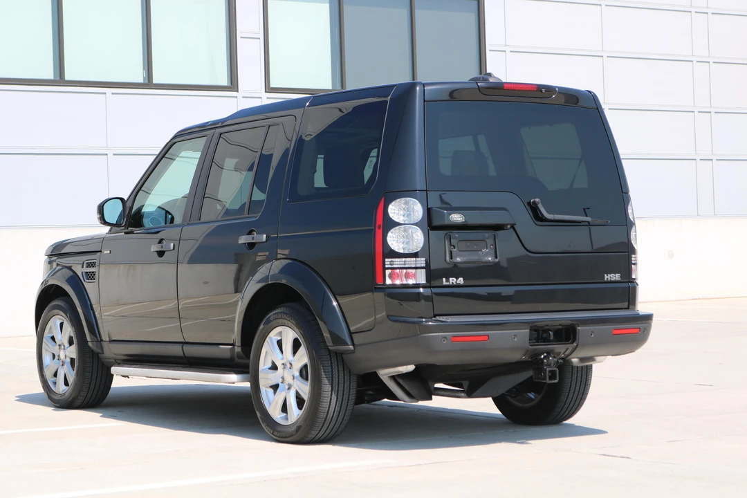 2015 Land Rover Discovery 4th Gen - Image 10 of 21
