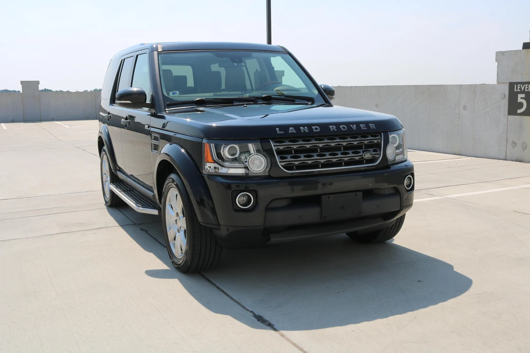 2015 Land Rover Discovery 4th Gen - Image 16 of 21