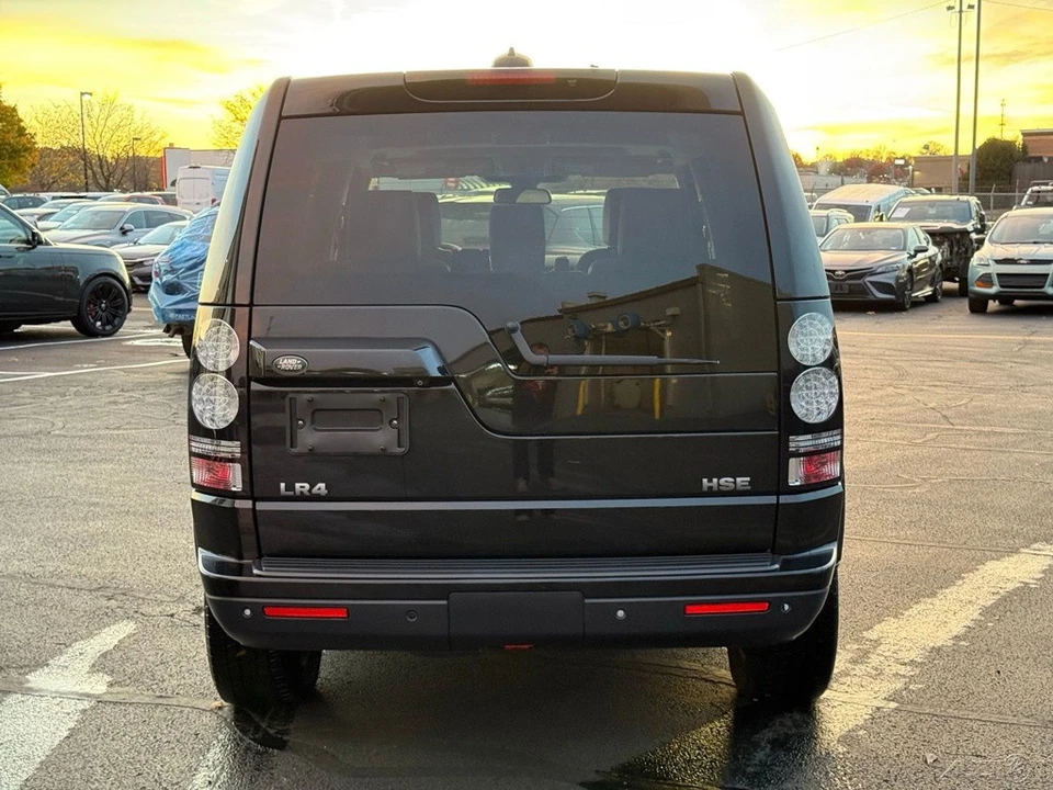 2015 Land Rover Discovery 4th Gen - Image 4 of 12