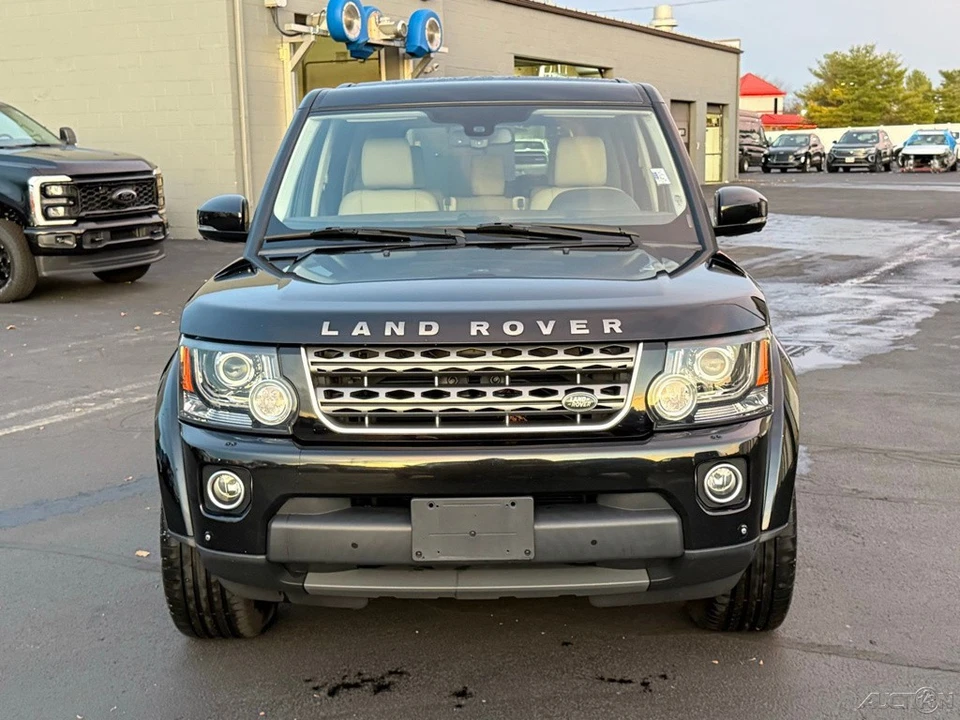 2015 Land Rover Discovery 4th Gen - Image 8 of 12