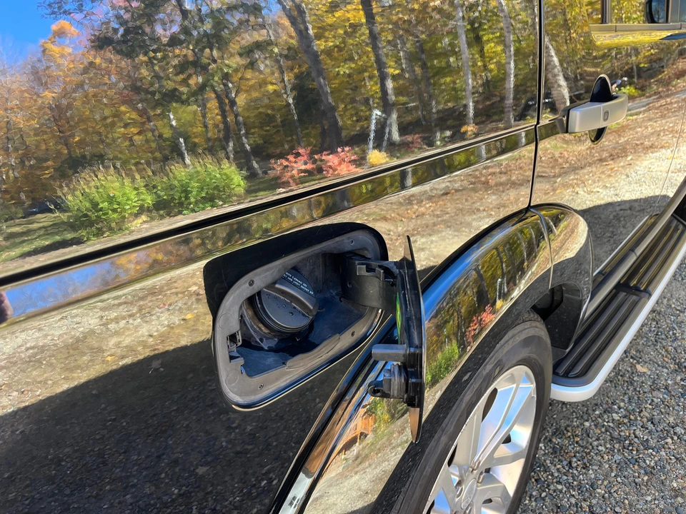 2015 Land Rover Discovery 4th Gen - Image 26 of 31