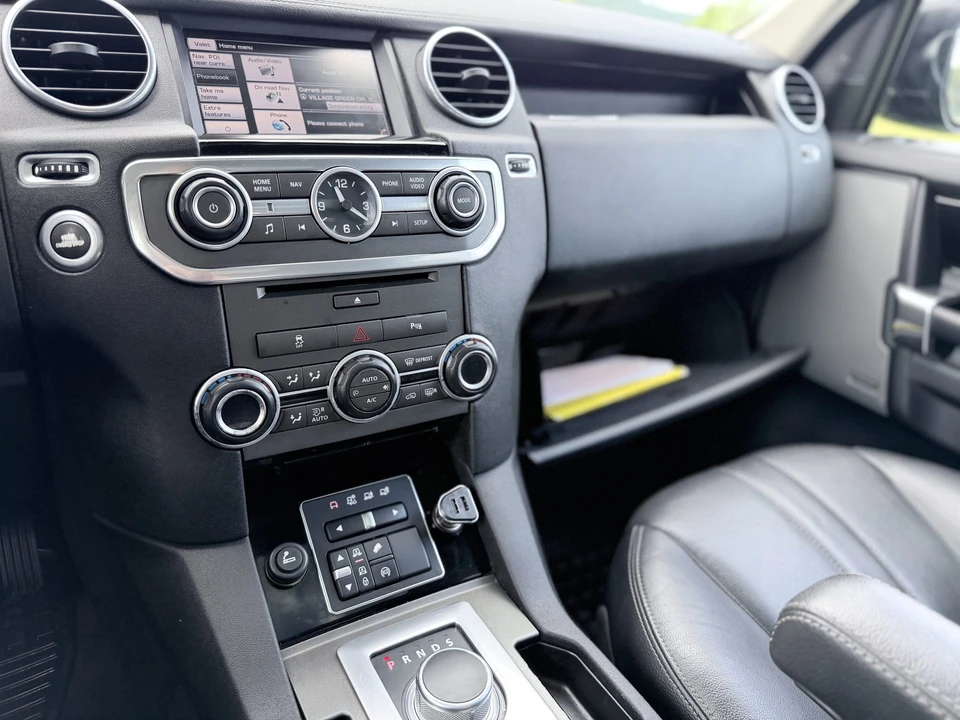 2015 Land Rover Discovery 4th Gen - Image 30 of 31
