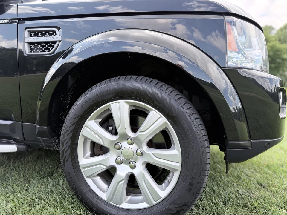 2015 Land Rover Discovery 4th Gen - Image 18 of 31