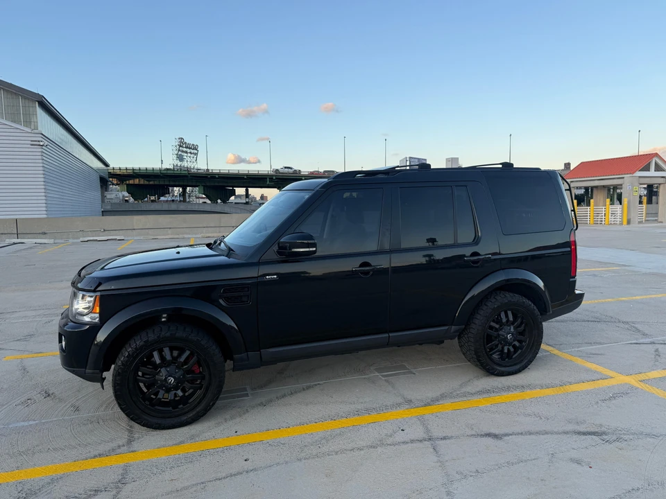 2015 Land Rover Discovery 4th Gen - Image 14 of 31