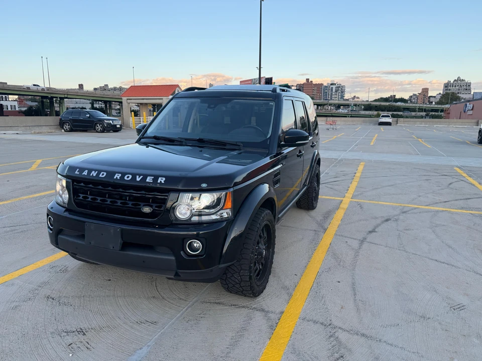 2015 Land Rover Discovery 4th Gen - Image 10 of 31