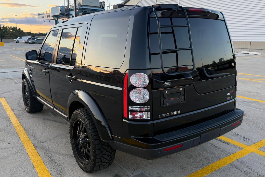 2015 Land Rover Discovery 4th Gen - Image 4 of 31
