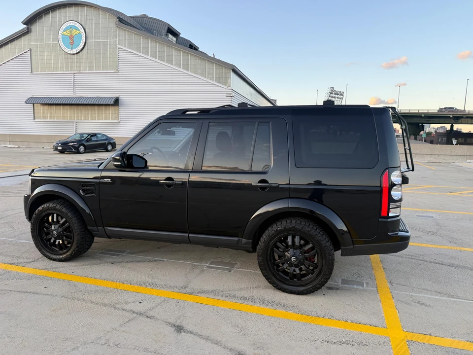 2015 Land Rover Discovery 4th Gen - Image 18 of 31