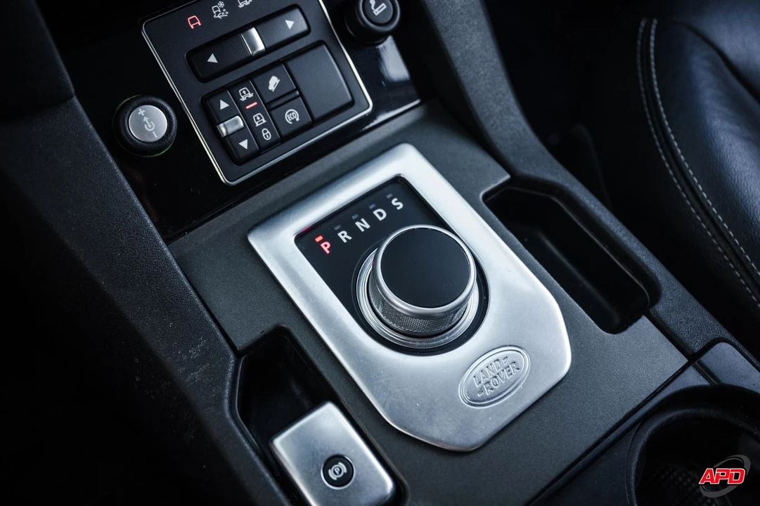 2015 Land Rover Discovery 4th Gen - Image 12 of 12