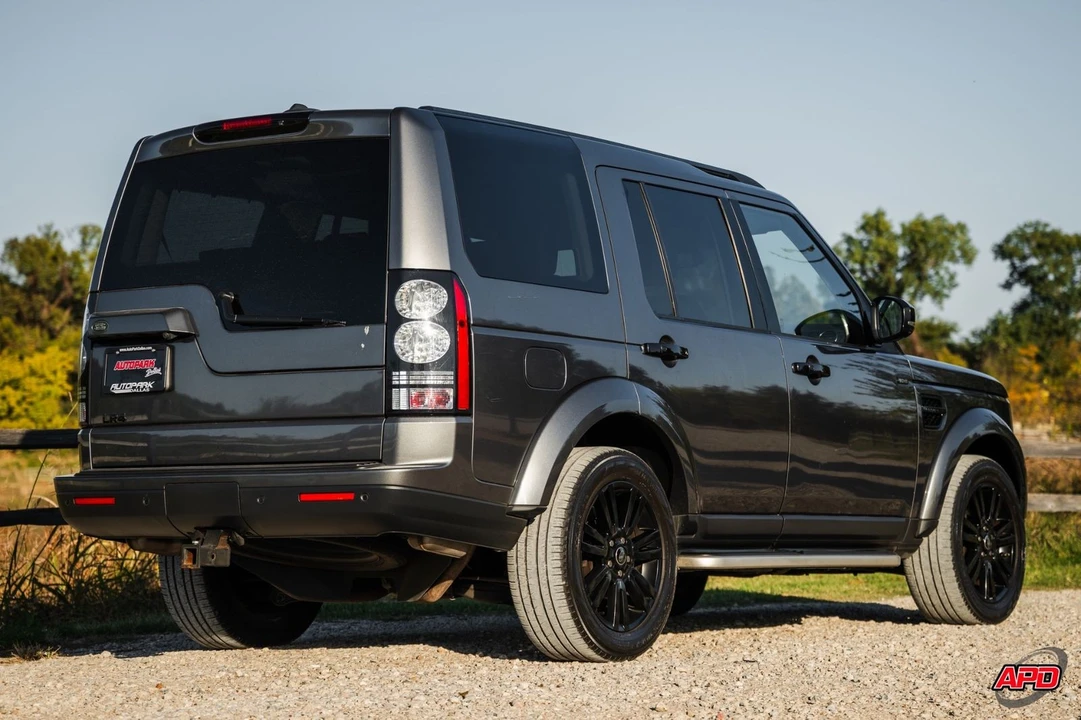 2015 Land Rover Discovery 4th Gen - Image 9 of 12