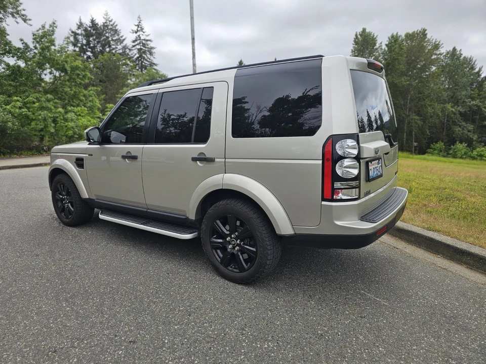 2015 Land Rover Discovery 4th Gen - Image 10 of 31