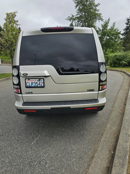 2015 Land Rover Discovery 4th Gen - Image 12 of 31