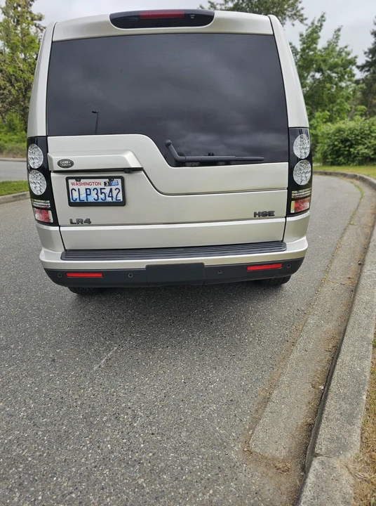 2015 Land Rover Discovery 4th Gen - Image 13 of 31