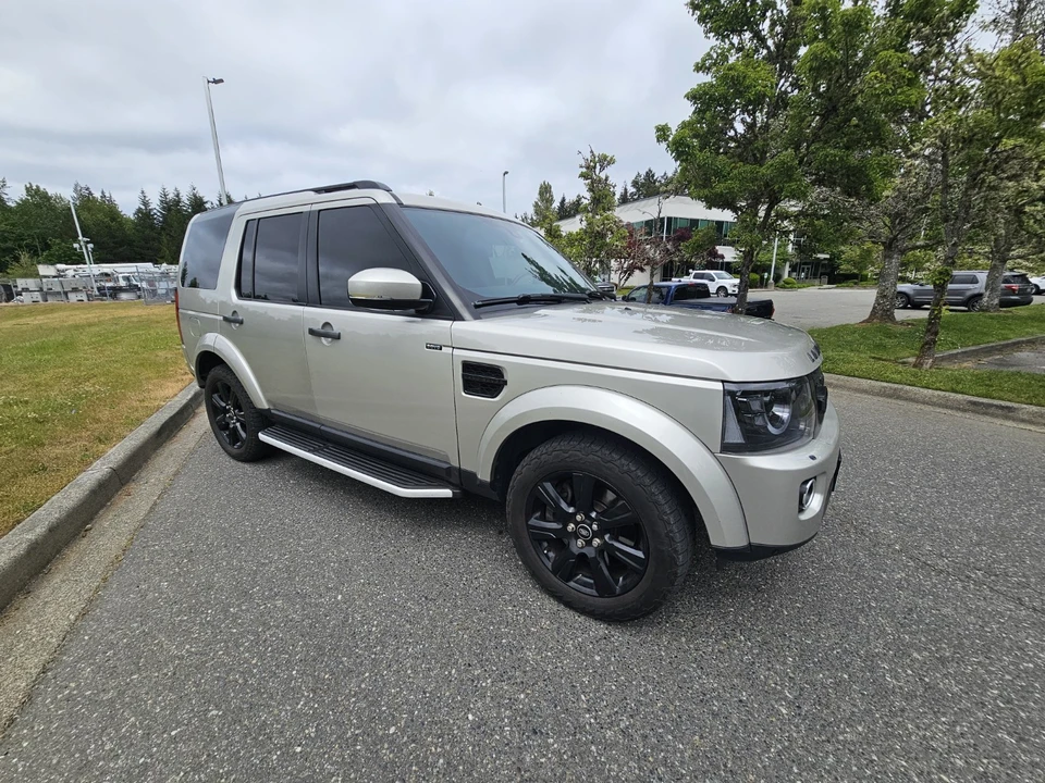 2015 Land Rover Discovery 4th Gen - Image 2 of 31