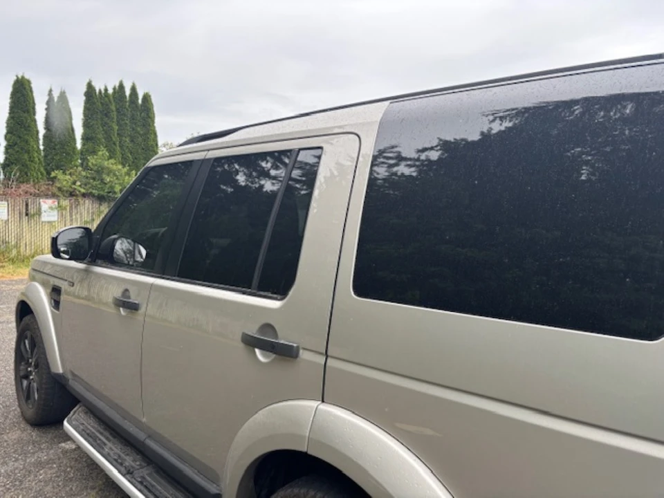 2015 Land Rover Discovery 4th Gen - Image 23 of 31