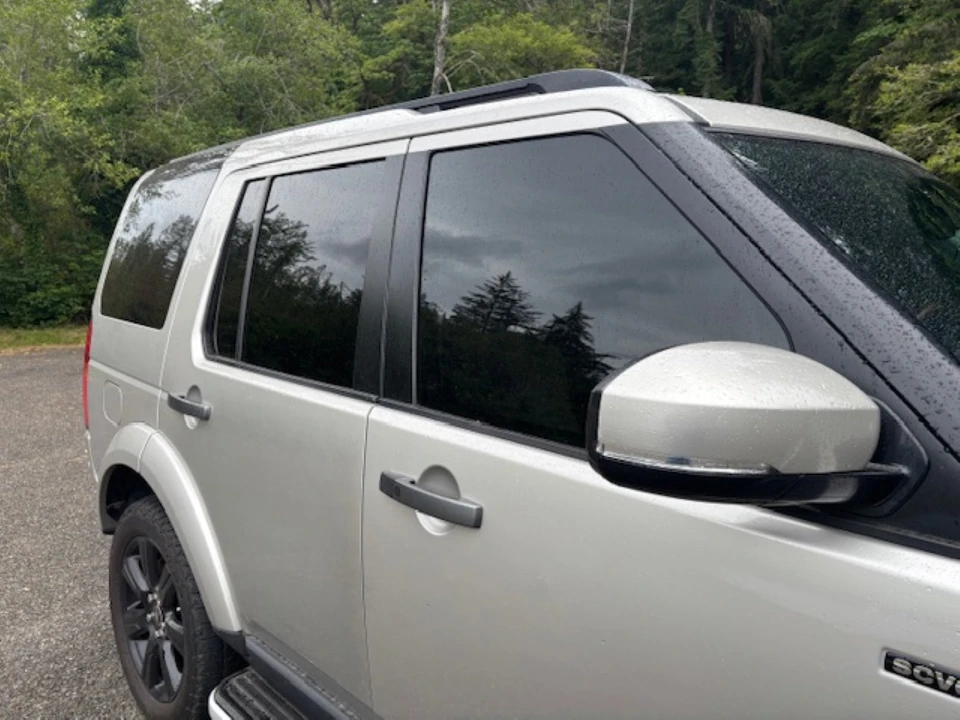 2015 Land Rover Discovery 4th Gen - Image 21 of 31