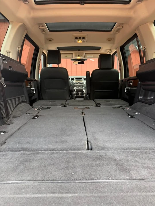 2015 Land Rover Discovery 4th Gen - Image 19 of 20