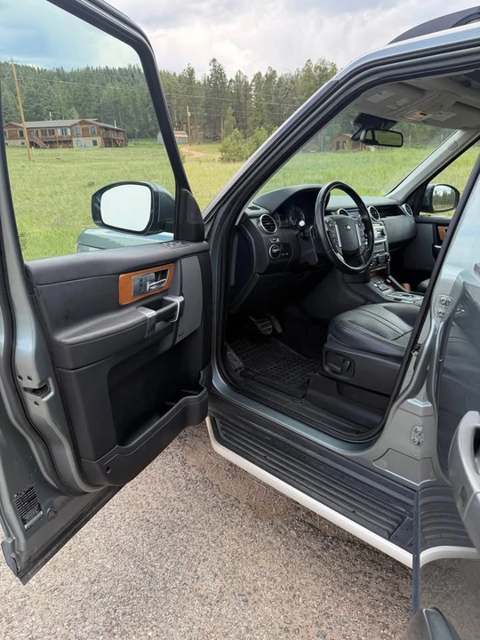 2015 Land Rover Discovery 4th Gen - Image 11 of 20