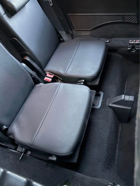 2015 Land Rover Discovery 4th Gen - Image 12 of 13