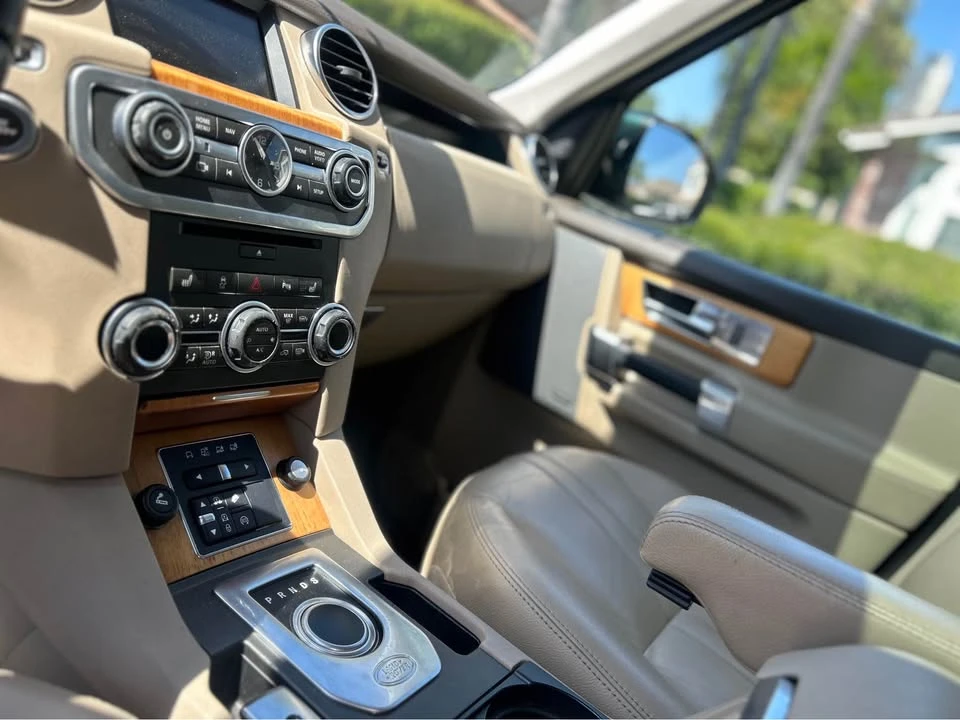 2015 Land Rover Discovery 4th Gen - Image 12 of 20