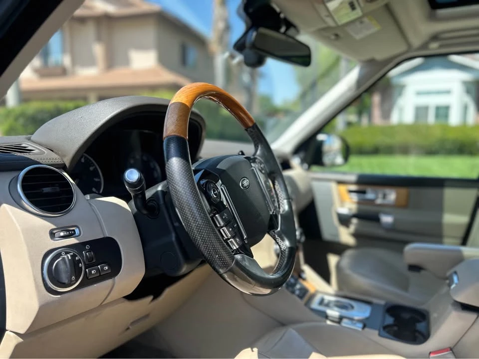 2015 Land Rover Discovery 4th Gen - Image 13 of 20