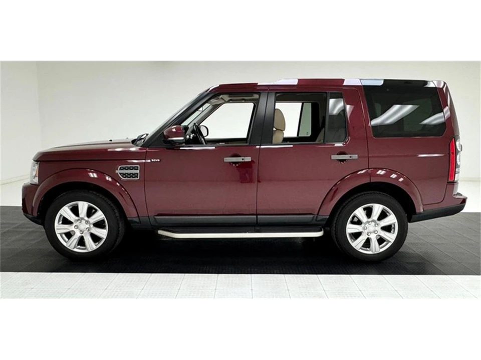2015 Land Rover Discovery 4th Gen - Image 2 of 31