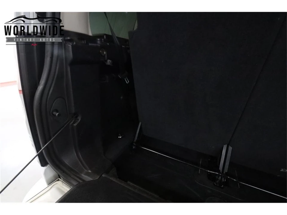 2015 Land Rover Discovery 4th Gen - Image 20 of 31