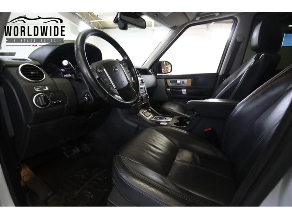 2015 Land Rover Discovery 4th Gen - Image 29 of 31