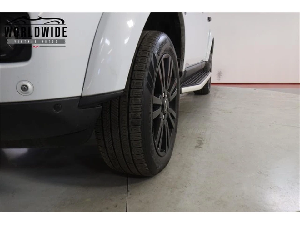 2015 Land Rover Discovery 4th Gen - Image 11 of 31