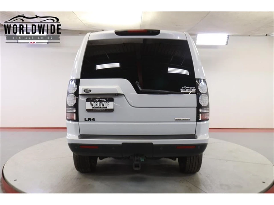 2015 Land Rover Discovery 4th Gen - Image 17 of 31