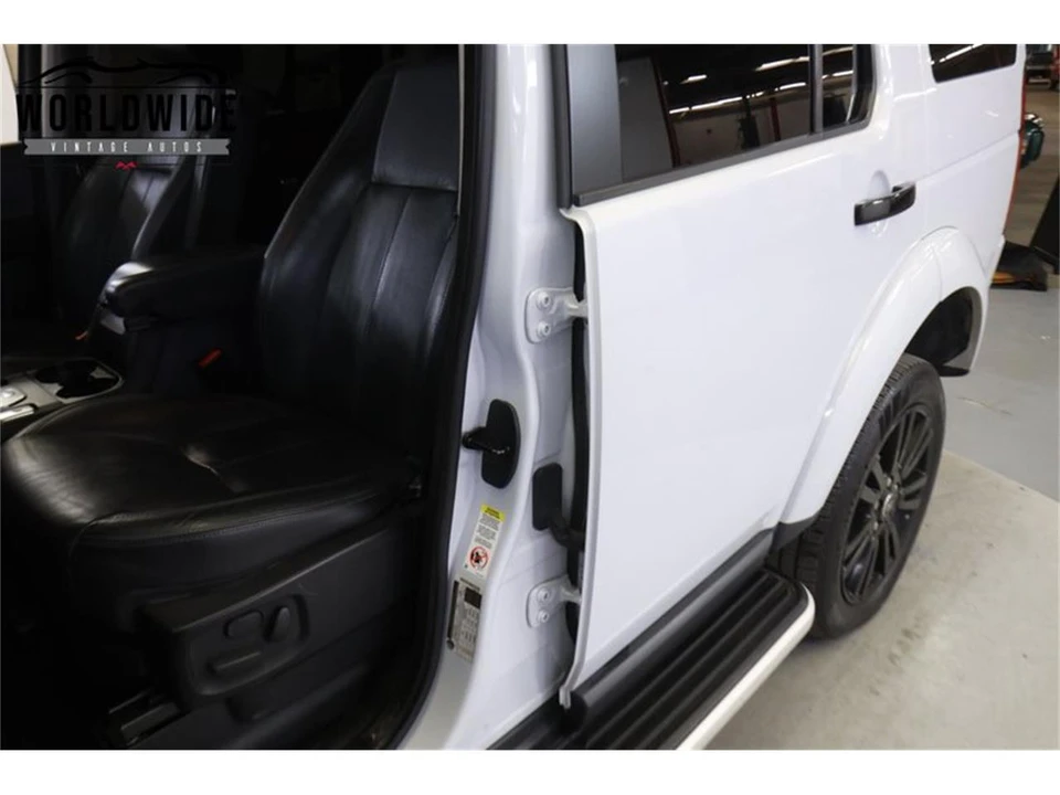 2015 Land Rover Discovery 4th Gen - Image 26 of 31
