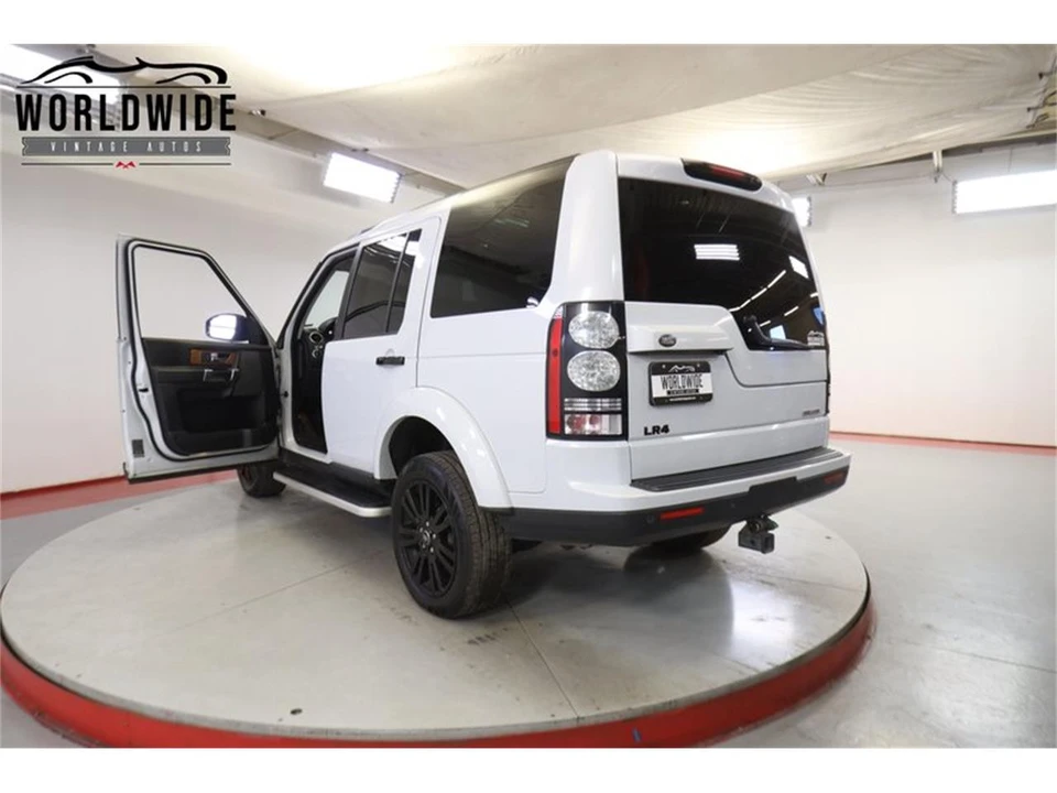 2015 Land Rover Discovery 4th Gen - Image 24 of 31