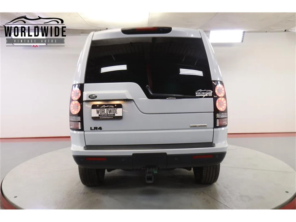 2015 Land Rover Discovery 4th Gen - Image 18 of 31