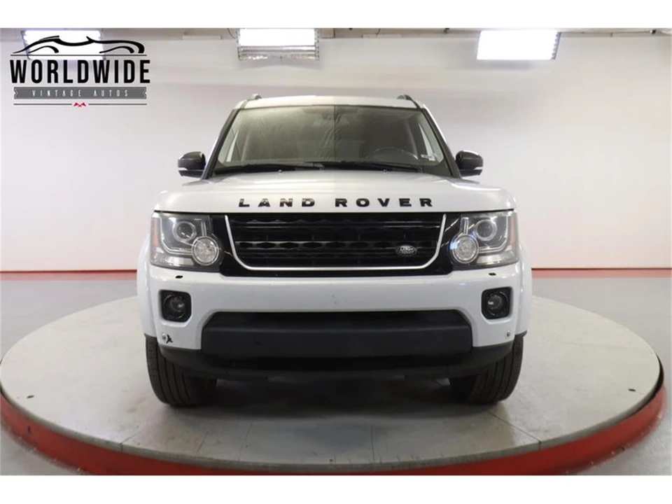 2015 Land Rover Discovery 4th Gen - Image 15 of 31