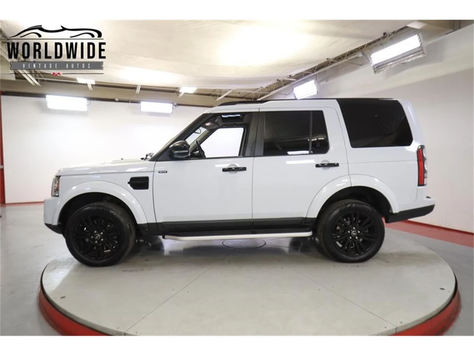 2015 Land Rover Discovery 4th Gen - Image 3 of 31