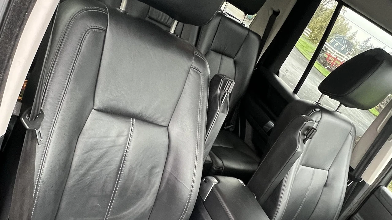 2015 Land Rover Discovery 4th Gen - Image 8 of 27