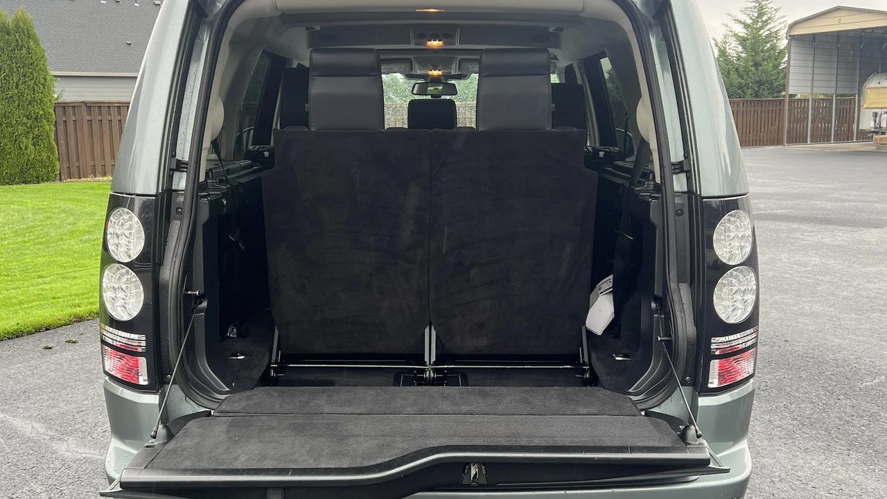 2015 Land Rover Discovery 4th Gen - Image 26 of 27