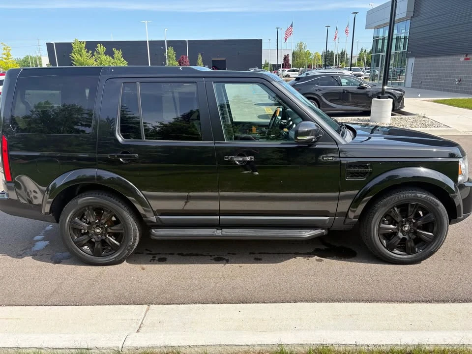 2015 Land Rover Discovery 4th Gen - Image 5 of 18