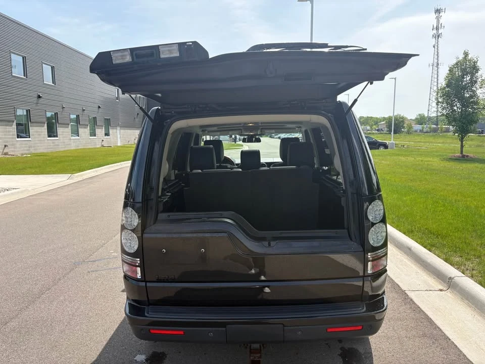 2015 Land Rover Discovery 4th Gen - Image 8 of 18